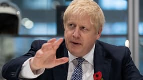 Arrivé au pouvoir en juillet 2019 en promettant le Brexit "coûte que coûte" au 31 octobre, Boris Johnson avait juré qu'il préférerait être "mort au fond d'un fossé" plutôt que demander un nouveau report.