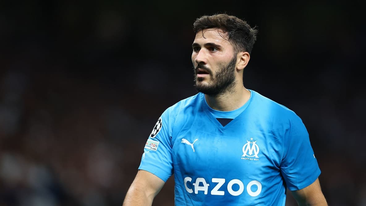 Kolasinac lesiona-se antes do Angers