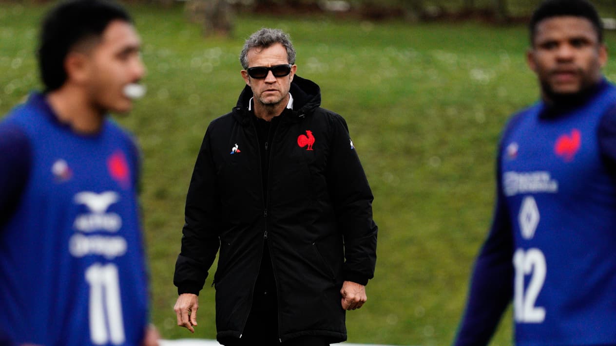 XV de France: composition d'équipe, réservistes, joueurs libérés... ça se précise pour le choc face à l'Irlande 2 Fabien Galthie lors d un entrainement du XV de France le 24 janvier 2024 1796076
