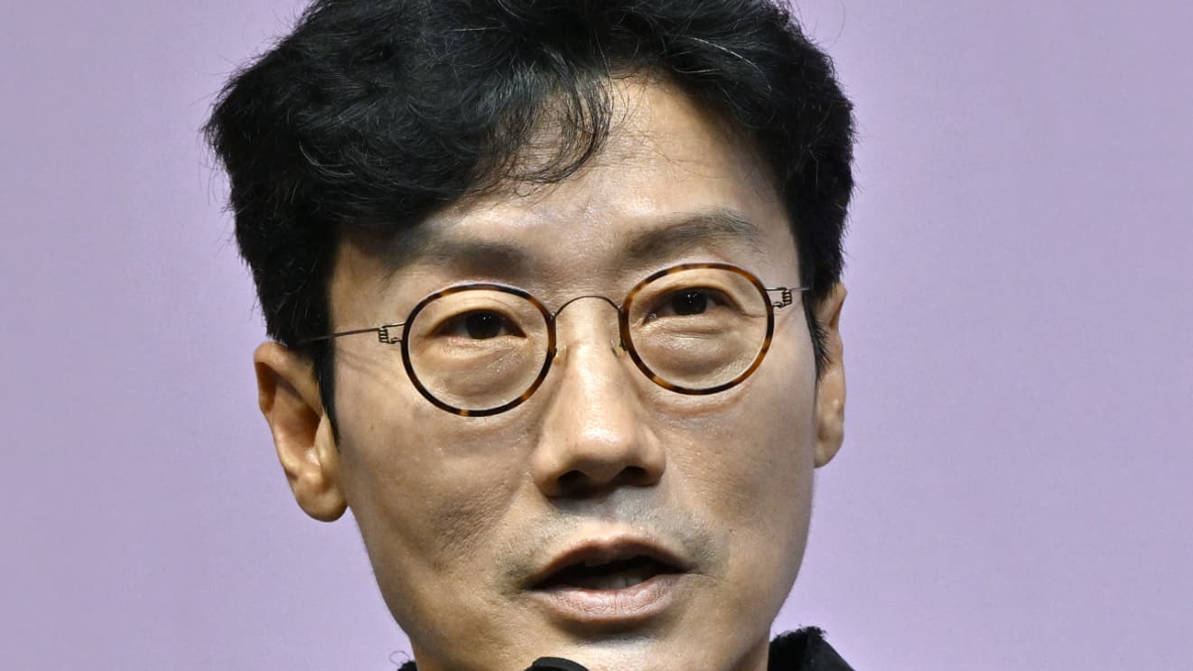 Hwang Dong-hyuk Hwang Dong-hyuk