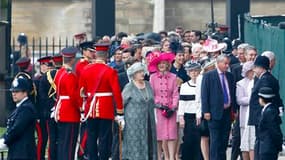 Les invités ont commencé vendredi à s'installer dans l'abbaye de Westminster pour le mariage du prince William et de Kate Middleton, pour lequel la monarchie britannique déploie son faste sous le regard attendu de deux milliards de téléspectateurs à trave