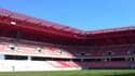 Le stade du Hainaut à Valenciennes a été peint en rouge