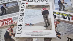 La photo du jeune Aylan publiée par la presse quotidienne britannique. 