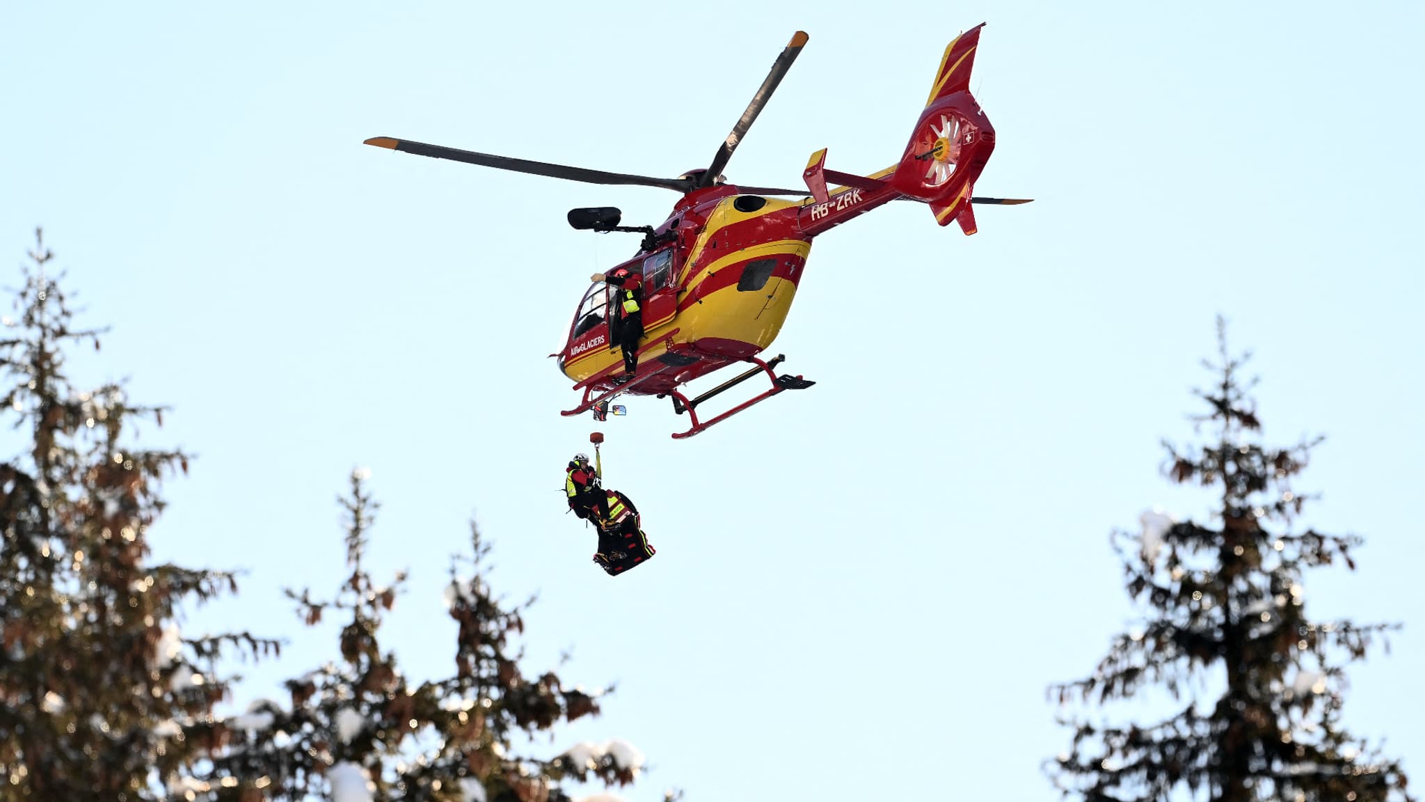 Alexis Pinturault évacué en hélicoptère après sa lourde chute à Wengen, le 12 janvier 2024 Alexis Pinturault évacué en hélicoptère après sa lourde chute à Wengen, le 12 janvier 2024