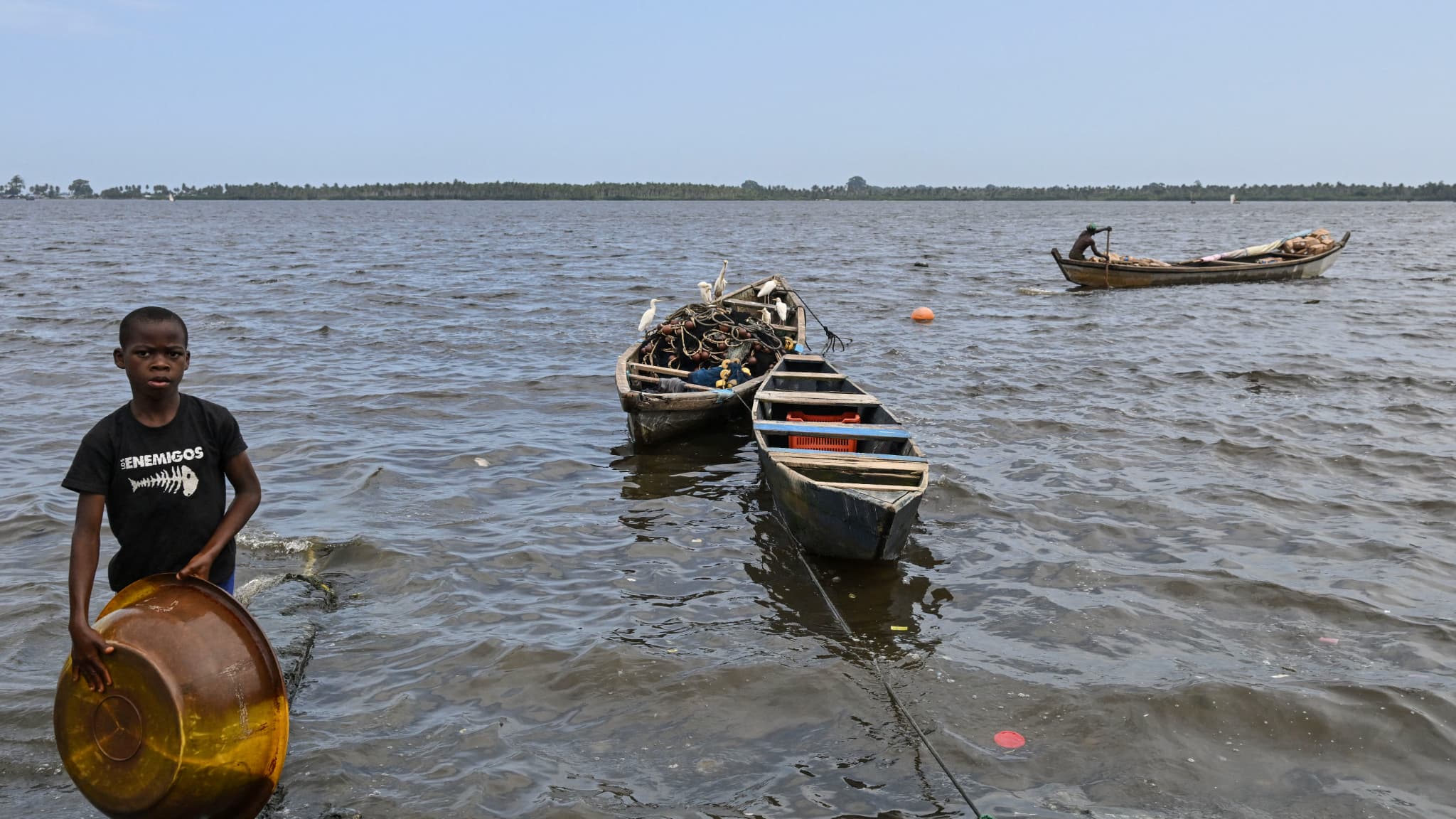 ONZE PERSONNES DISPARUES EN CÔTE D'IVOIRE APRÈS LE NAUFRAGE D'UNE PIROGUE RENVERSÉE PAR UN HIPPOPOTAME