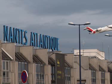 Un avion décollant de l'aéroport de Nantes Atlantique le 8 juin 2020