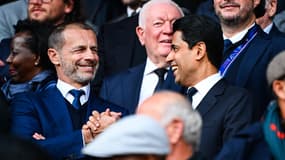 Aleksander Ceferin et Nasser al-Khelaïfi, les présidents de l'UEFA et du PSG lors d'un match de Ligue des champions au Parc des Princes, le 7 août 2025