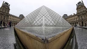 En cas de crue centennale, le Louvre et ses collections ne serait pas complètement à l'abri. C'est d'autant plus vrai pour les œuvres précieusement gardées dans les réserves.