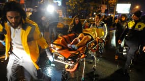 Trois Français ont été blessés au cours de l'attaque survenue dans une boîte de nuit pendant la célébration du Nouvel An à Istanbul.
