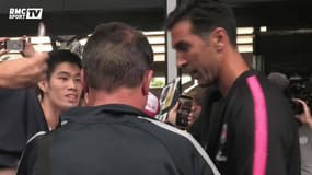 Les joueurs du PSG sont arrivés à Singapour, Buffon très applaudi