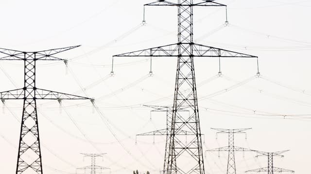 Pour les consommateurs résidentiels, la facture annuelle d'électricité est la plus basse en France, tandis que la facture annuelle en Allemagne est supérieure de 80% à celle en France, selon une étude de Pwc réalisée pour le régulateur belge de l'énergie.