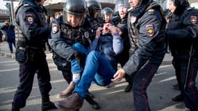 Près de 700 manifestants ont été interpellés à Moscou, en Russie, lors d'une manifestation anti-corruption.
