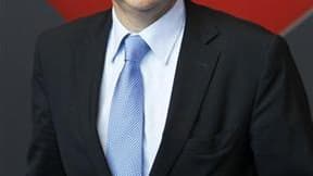 Le ministre de l'Immigration Eric Besson assure qu'une des missions de son ministère est de fabriquer de "bons Français" et que le gouvernement n'a pas stigmatisé les Roms. /Photo prise le 24 septembre 2010/REUTERS/Regis Duvignau