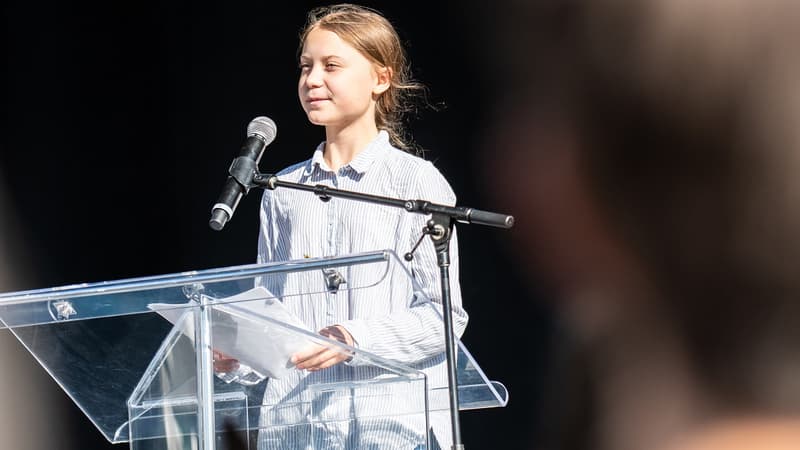 Greta Thunberg lors d'un discours en faveur de l'écologie