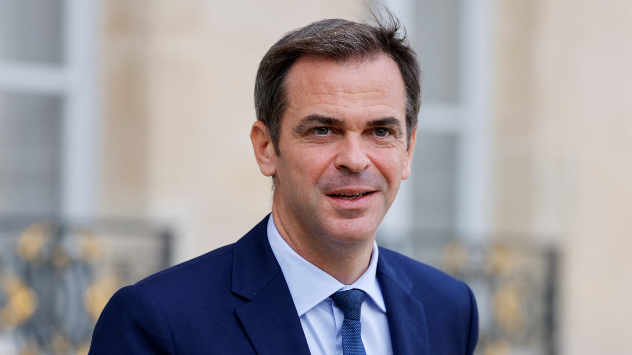 L'EX-MINISTRE DE LA SANTÉ OLIVIER VÉRAN ANIMERA UNE ÉMISSION SUR LA NOUVELLE CHAÎNE "MIEUX"