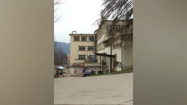 Le squat dans lequel la fillette et sa mère ont été retrouvées Le squat dans lequel la fillette et sa mère ont été retrouvées