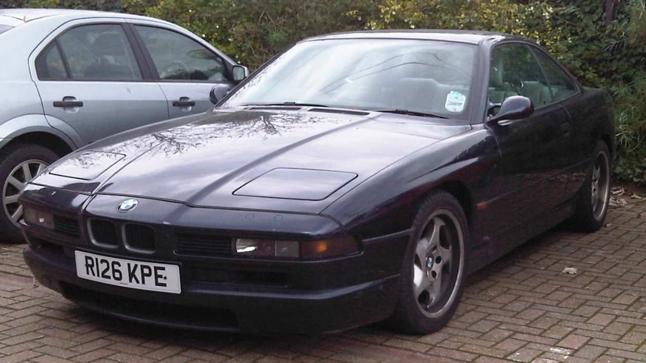 La BMW Série 8 première génération, produite entre 1989 et 1999. La BMW Série 8 première génération, produite entre 1989 et 1999.