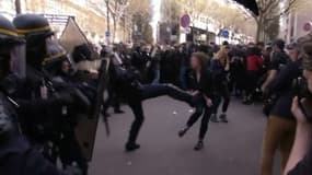 Manifestation contre la loi travail à Paris 19e le 14 avril 2016.