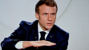 Le président Emmanuel Macron lors d'un entretien sur TF1 le 15 décembre 2021