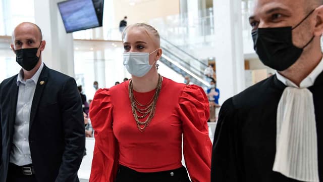 Mila le 3 juin dernier au tribunal de Paris