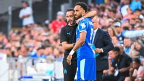 Roberto De Zerbi donne ses consignes à son attaquant de l'OM Pierre-Emerick Aubameyang, 9 août 2025