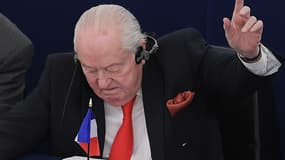 Jean-Marie Le Pen s'exprime au Parlement eurpéen