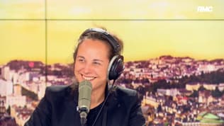  "On est tout le temps au téléphone": ces Français qui n'arrivent pas à décrocher en vacances 