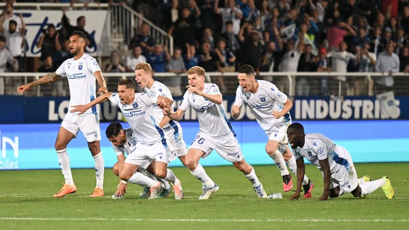 La joie des Auxerrois après la victoire contre Sochaux, le 20 mai 2022.