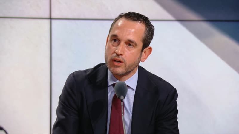 "Il ne nous ont achetés nulle part!": le secrétaire général du PS répond à la prédiction de Jean-Luc Mélenchon