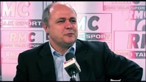 "Les socialistes parfois pénibles à gérer" selon Bruno Le Roux