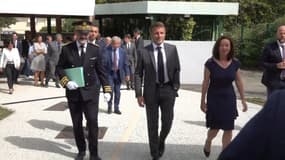 Rentrée scolaire: suivez en direct le déplacement d'Emmanuel Macron dans un collège à Orthez