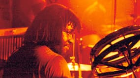 Sly Dunbar en tournée à Cardiff, au Pays-de-Galles, en 1979