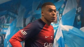 Kylian Mbappé sifflote dans les couloirs du Vélodrome avant OM-PSG, 31 mars 2024
