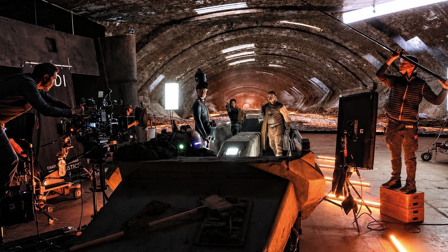Hollywood neredeyse film çekmiyor ama savunma sanayisini seviyor: Los Angeles'ta Avengers veya Mandalorian'ın ünlü stüdyosu silah fabrikasına dönüşebilir