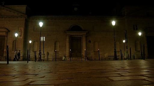 L'agression de Clément, militant d'extrême gauche, par des skinheads d'extrême droite, a eu lieu au coeur de Paris, dans la rue Caumartin..