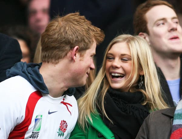 Le prince Harry et sa petite amie de l'époque Chelsy Davy, en 2008.