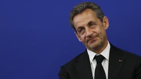 Nicolas Sarkozy lors d'une visite à Nice, le 10 mars dernier. La tribune de l'ancien président dans "Le Figaro" a entraîné une escalade verbale entre l'UMP et le gouvernement.