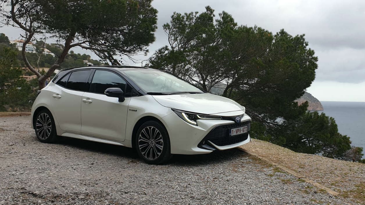 Des consommations raisonnables, mais des sensations de conduite plaisantes, grâce à l'hybride, c'est l'équation de cette nouvelle Toyota Corolla. Le tout à un prix attractif.