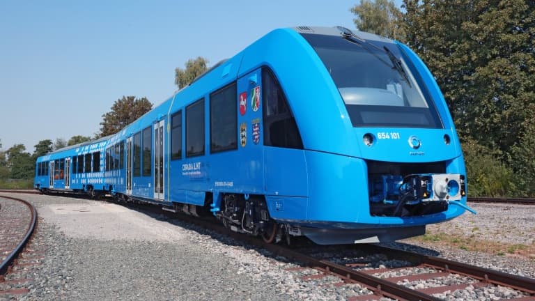 Alstom a remporté un contrat de 360 millions d'euros pour fournir 27 trains à hydrogène destinés à la région de Francfort. Ils remplaceront des rames diesel sur quatre lignes régionales à partir de 2022.