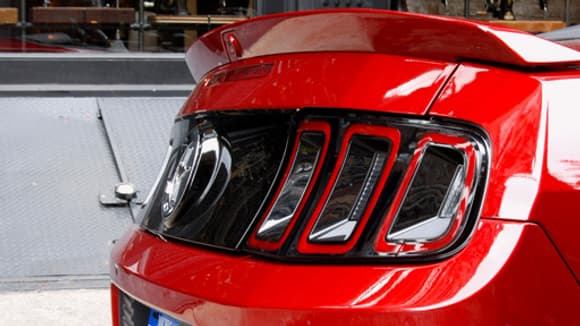 Pour l'entrée de gamme, un Français doit compter au minimum 40.000 euros.