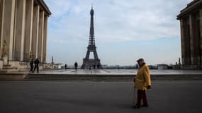 La Tour Eiffel le 17 mars 2020