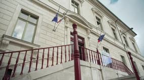"Paris, le grand exode": comment le maire de Nevers cherche à attirer de nouveaux habitants