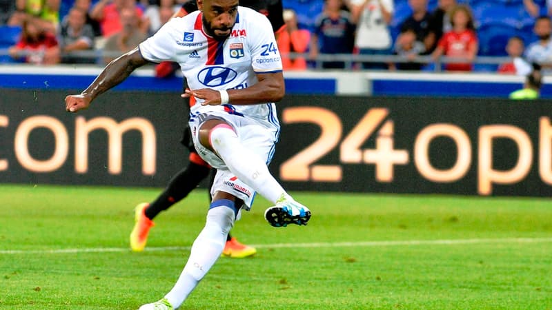 Lacazette aura-t-il un penalty à tirer ?