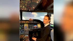 Julie-Anna aux commandes d'un Airbus A320