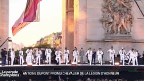 La danse du rugby à sept devant l'Arc de Triomphe, le 14 septembre 2024