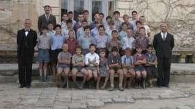 Les petits choristes du pensionnat du "Fond de l'étang", dans le film Les choristes de Christophe Barratier. 