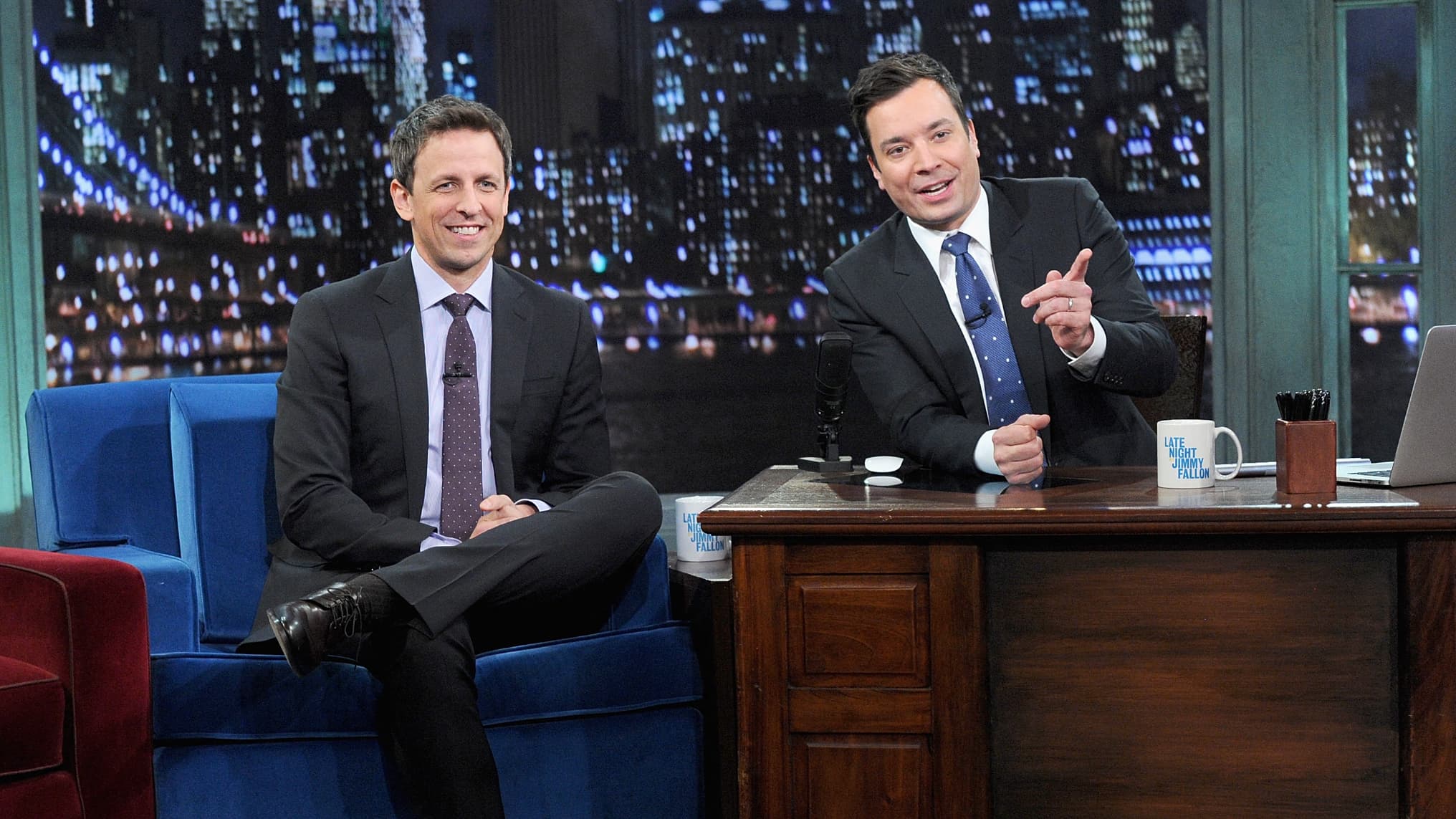 "ATTEINTE À LA LIBERTÉ D'EXPRESSION": LES ANIMATEURS DE LATE SHOWS APPORTENT LEUR SOUTIEN À JIMMY KIMMEL