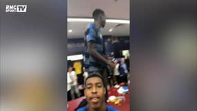Les célébrations des Bleus vu du vestiaire !