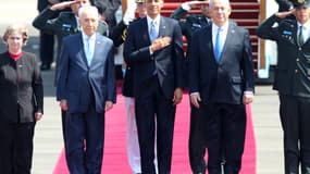 20 mars 2013, Tel Aviv : première visite officielle du président Obama en Israël, entouré du 1er ministre Benyamin Netanyahu à sa gauche, et du président Shimon Peres à sa droite.