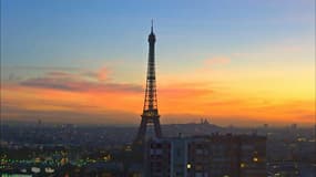 Vue de la tour Eiffel et du ciel parisien le 11 septembre 2018
